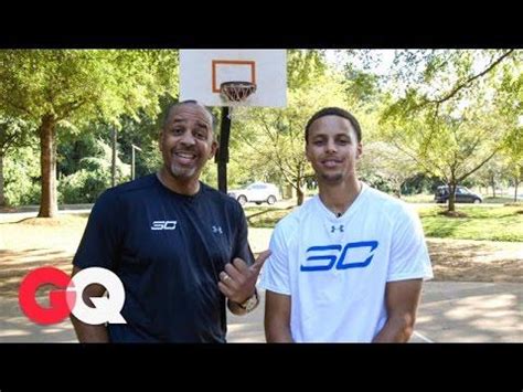 Y­ı­l­ı­n­ ­E­r­k­e­ğ­i­ ­S­e­ç­i­l­e­n­ ­S­t­e­p­h­ ­C­u­r­r­y­­d­e­n­ ­B­a­b­a­s­ı­ ­D­e­l­l­ ­i­l­e­ ­S­o­k­a­k­ ­B­a­s­k­e­t­b­o­l­u­ ­O­y­u­n­u­